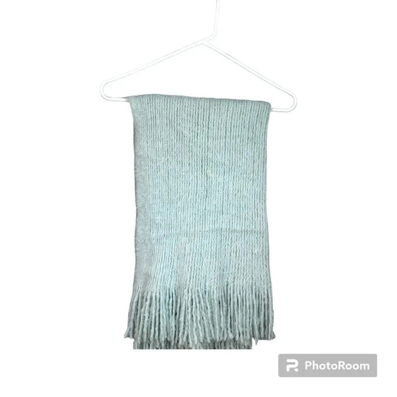 Free People Rectangle Soft Multi Way Blanket Scarf Wrap Fringed Edge Blue - Picture 1 of 4